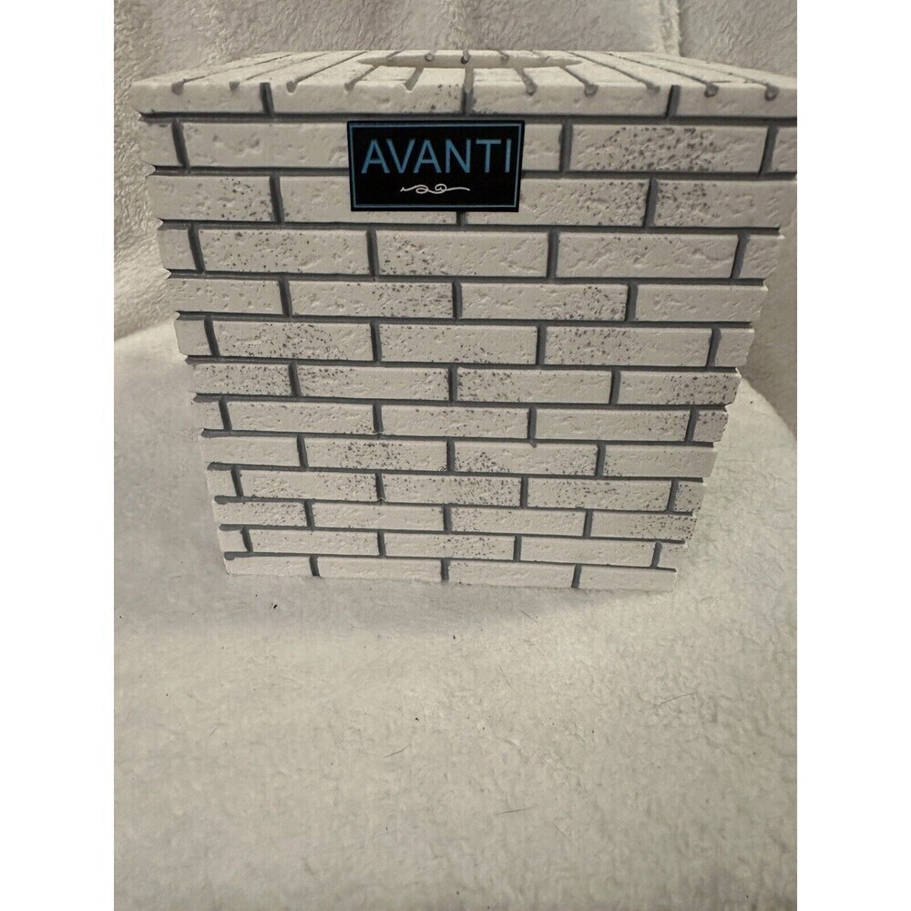 Avanti Drift Collection Tissue Cover White Brick Style